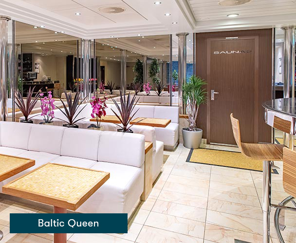 Poolbaren på Baltic Queen